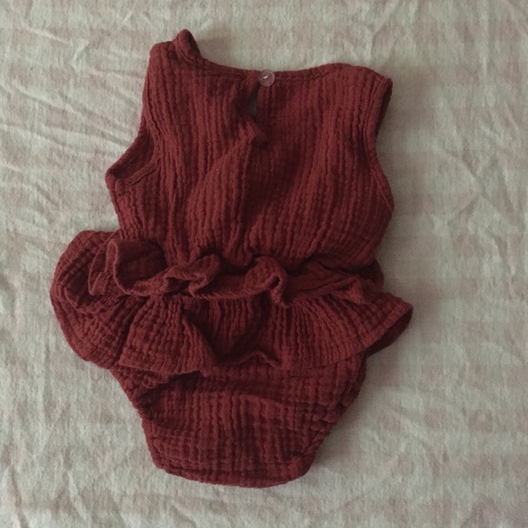 Baby Girl Onesie One Piece Jumper Muslin NWOT - Picture 3 of 4